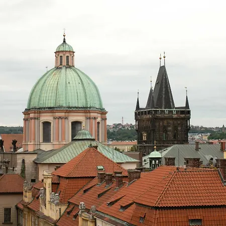 Charles Bridge Unique Maisonette Daire