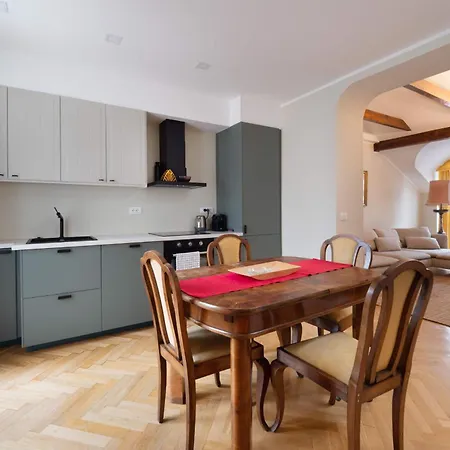 Apartman Charles Bridge Unique Maisonette